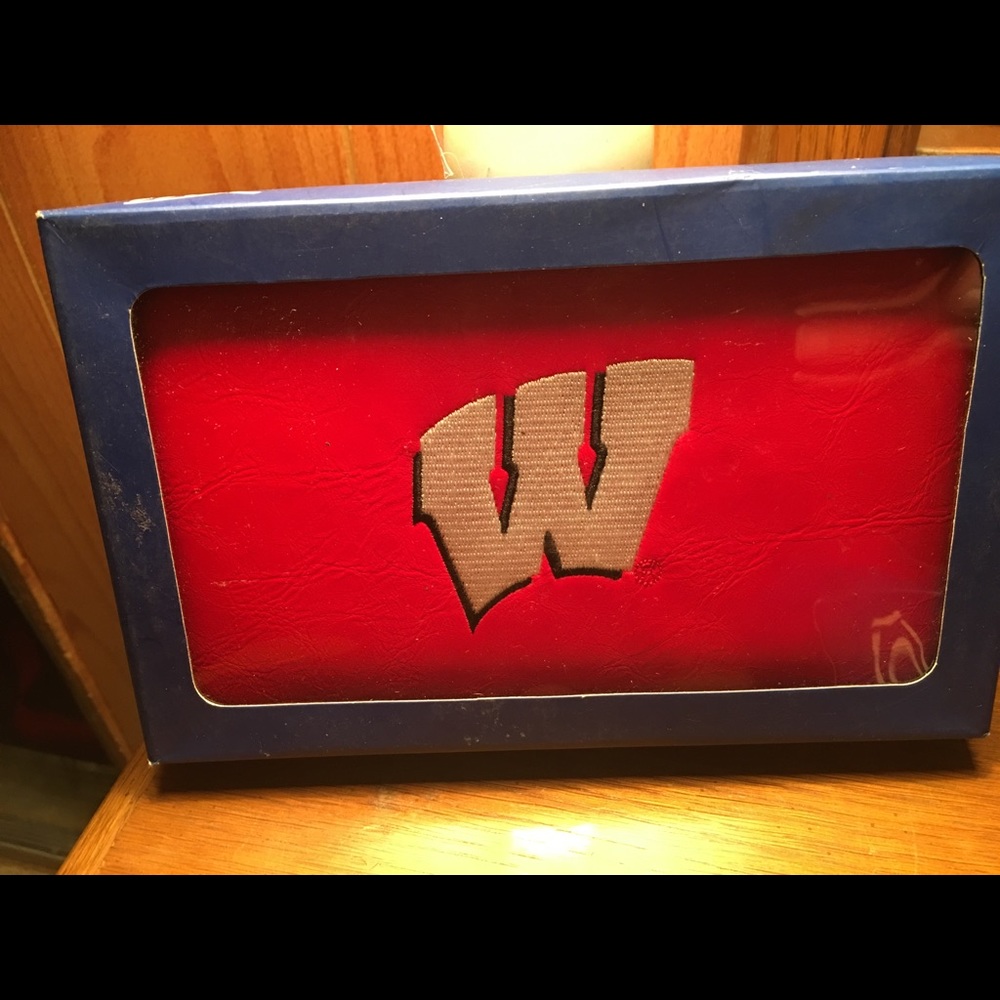 Wisconsin Wallet - Picture 3 of 3